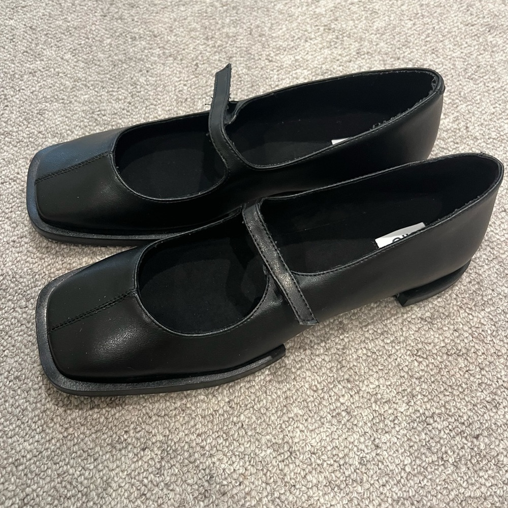 JiiJ Black Cactus Mary Jane’s Brand New W size 39!